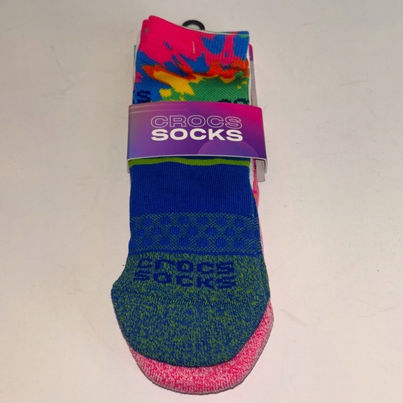 😀 CROCS Socks 3 pair kids sz small. US sz. 7 -10 - Picture 1 of 9